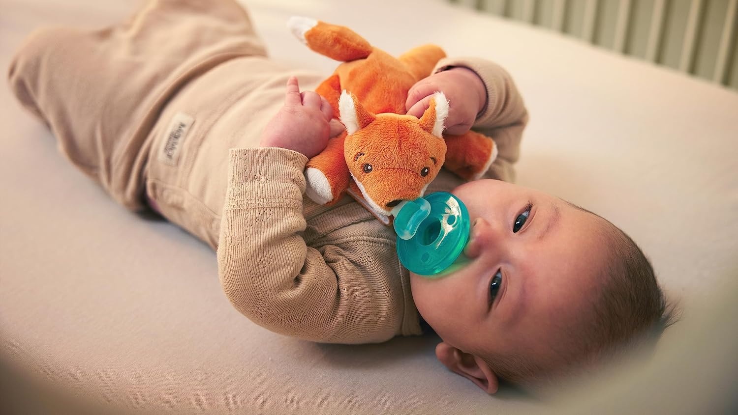 image:imagePhilips Avent Soothie Snuggle Pacifier Holder with Detachable Pacifier 0mFox